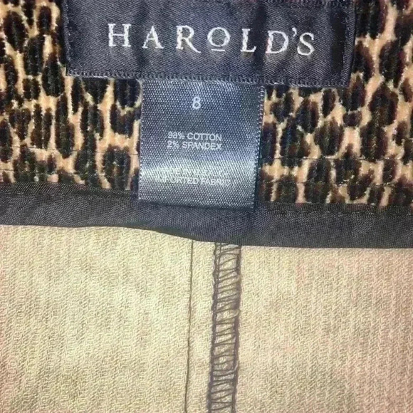 Harold's Corduroy Cheetah Print Mini Skirt PRISTINE Size 8 - Picture 5 of 8
